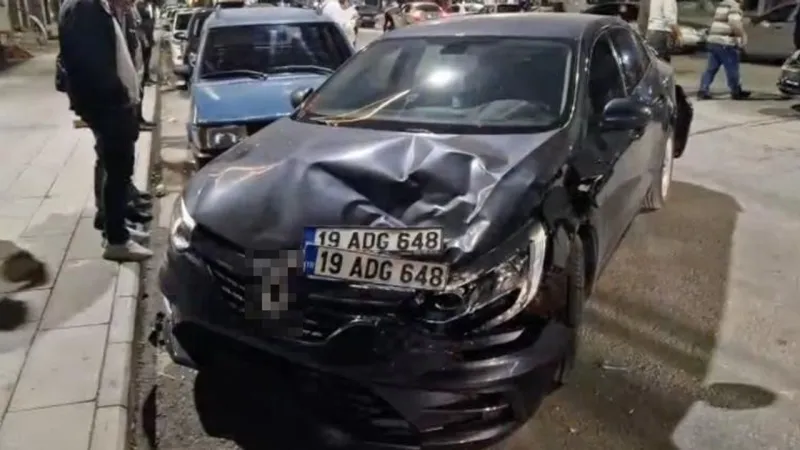 Alkollü Traktör Terörü! Çorum'da Zincirleme Kaza Kamerada