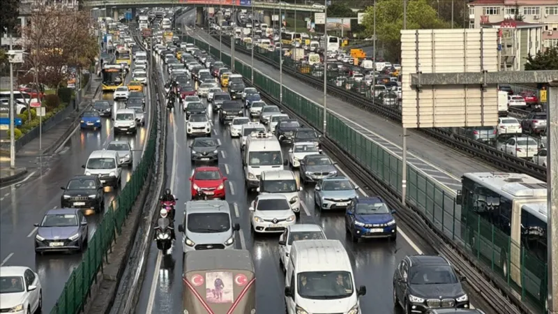 Bayramda trafik önlemleri: 2 yeni uygulamaya dikkat