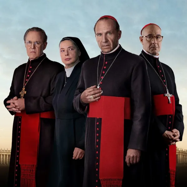 Bomontiada'da Sinema Keyfi: Conclave Filmiyle Gerilim Dolu Anlar!