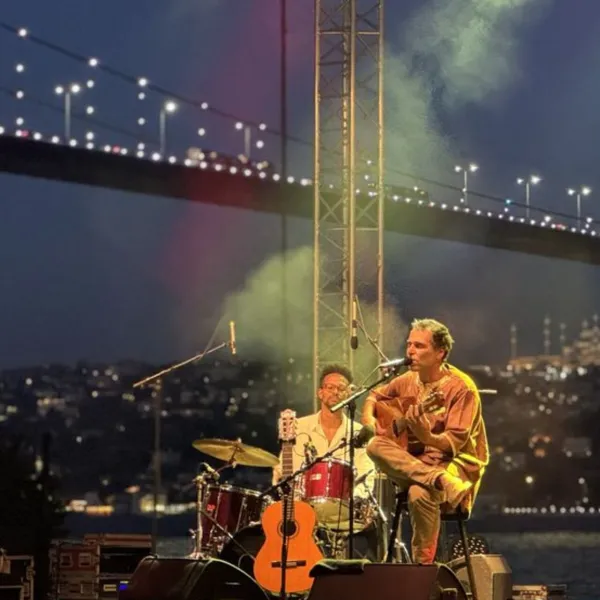 Roger İstanbul'u Cazıyla Büyüledi! Bu Konser Kaçmazdı!