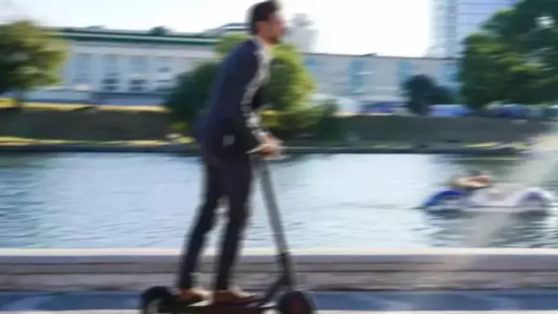 "Elektrikli skuter" düzenlemesi: Anlık konum bilgisi paylaşılacak