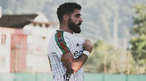 Enes Nalbantoğlu Karşıyaka'dan ayrıldı
