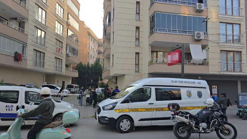 Eski eşini defalarca bıçaklayıp kendini ihbar etti