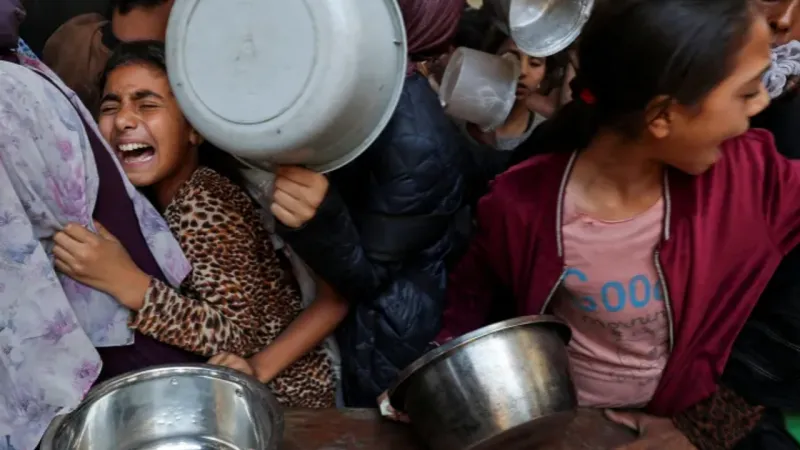 Gazze’de Açlık ve Soykırıma Karşı Avrupa Ayakta