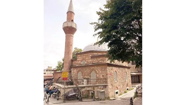 İstanbul'un fethinin 572'nci yılında Yavaşça Paşa’ya ‘mezar’ ayıbı