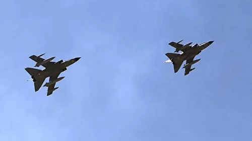Mısır'da askeri eğitim uçağı düştü: Kazadan kurtulan olmadı