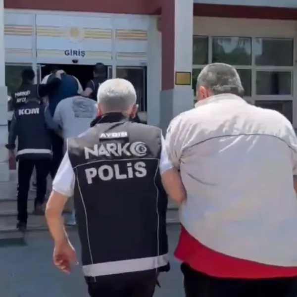 Aydın'da Şok! Baba ve 3 Oğlu Uyuşturucu Operasyonunda Yakalandı!