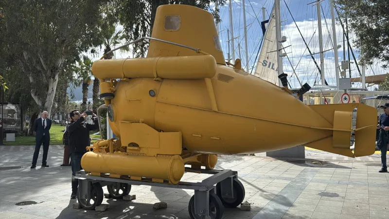 Bodrum'da Denizaltı Sürprizi! Meydanda Ne Arıyor?