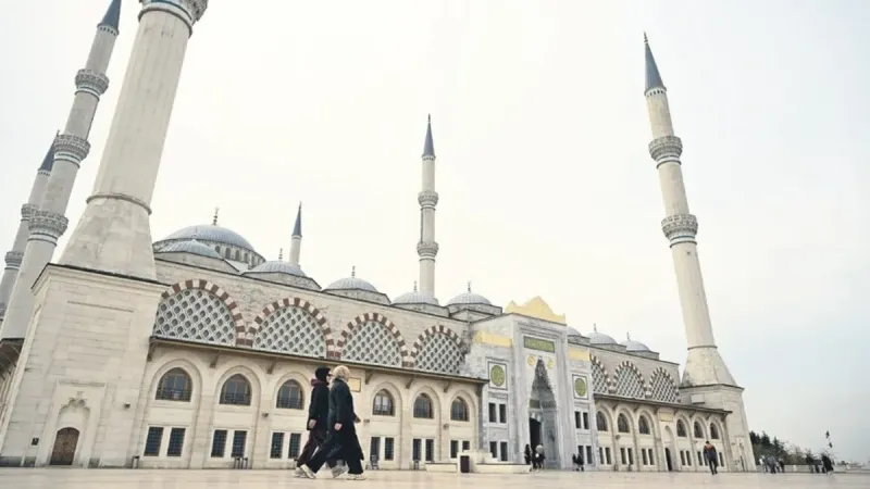 Çamlıca Camii'nde Rekor! 2 Milyon Ziyaretçi Sırrı Ne?