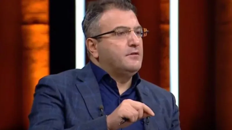 Cem Küçük'ten Taksim Yasağına Destek: Neden Israr Ediyorlar?