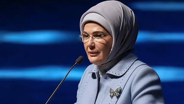 Emine Erdoğan'dan Sanatseverlere Çağrı! İslam Sanatları Fuarı Coşkusu
