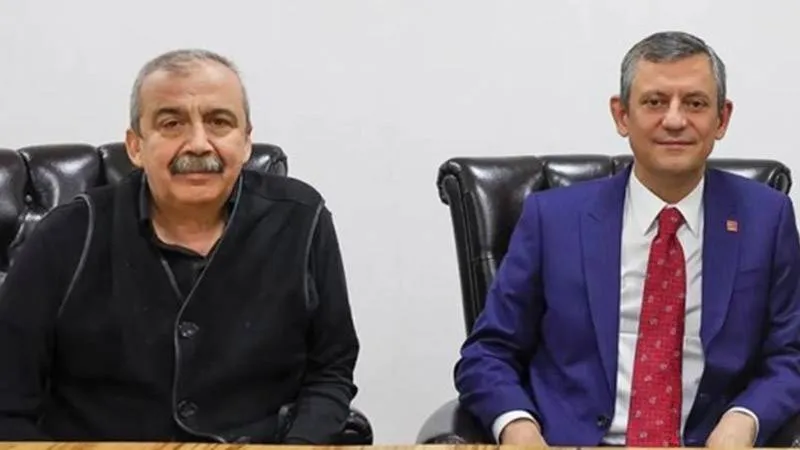 Özgür Özel'den Şok İtiraf: Sırrı Süreyya Önder'in O Sırrı Ne?