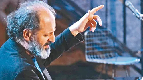 Yücel Arzen'den Anneler Günü'ne Duygusal Beste! Dinleyenler Gözyaşlarına Boğuldu