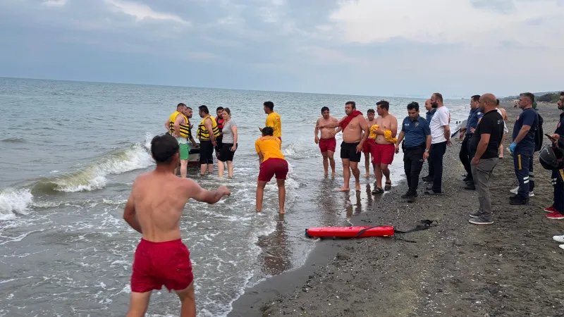 Samsun'da Denizde Ölümle Dans! Sandal Alabora Oldu, Kurtarma Operasyonu