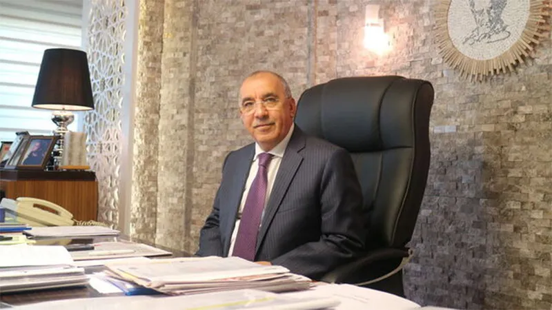 ŞEKER-İŞ Genel Başkanı İsa Gök: Yerleşik sorunlar, sendikaların artık büyük resmi önlerine koyarak yeniden gözden geçirmelerine, “Yeni Nesil Emek Yasası”na zorlamaktadır