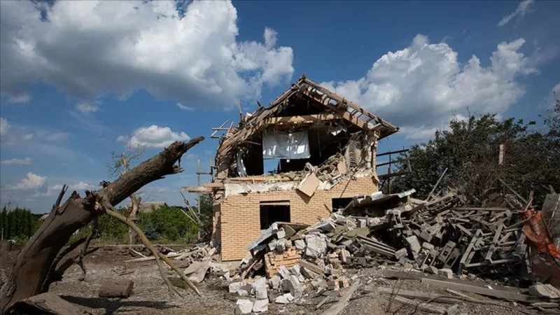 Ukrayna: Rusya, bir İskander-M balistik füzesi ve 128 İHA ile saldırı düzenledi